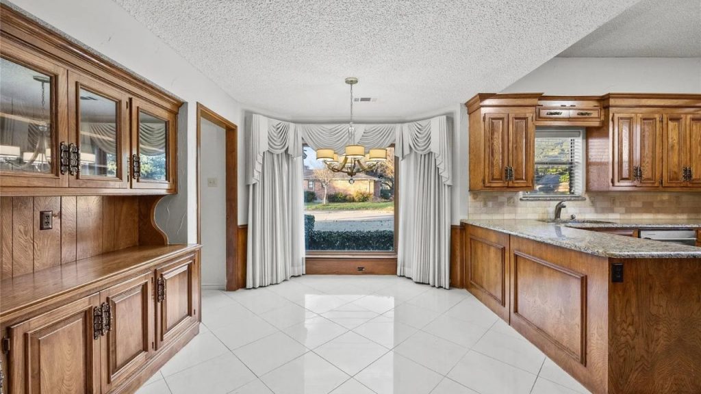 Breakfast Nook with a view