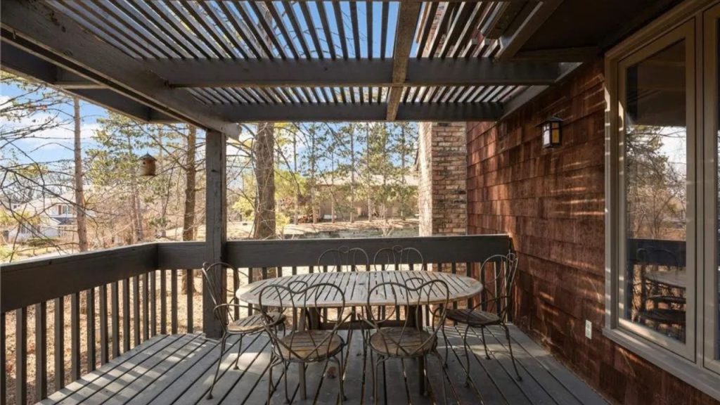 Rustic Terrace with Cozy Ambiance