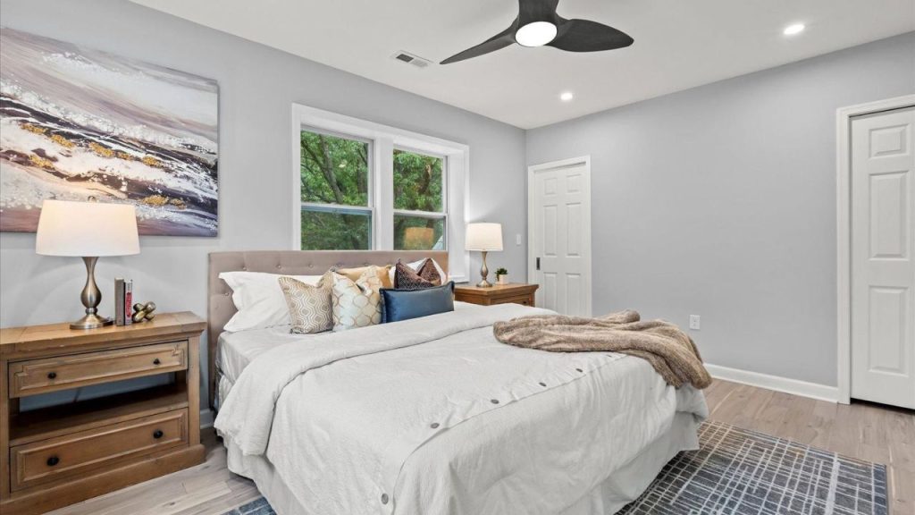 Elegant and Serene Bedroom