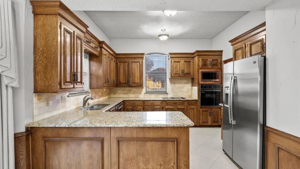 Elegant Kitchen with Modern Touches