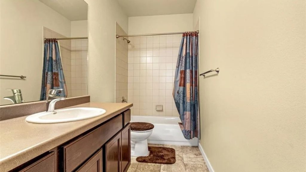 Functional Bathroom with Neutral Tones