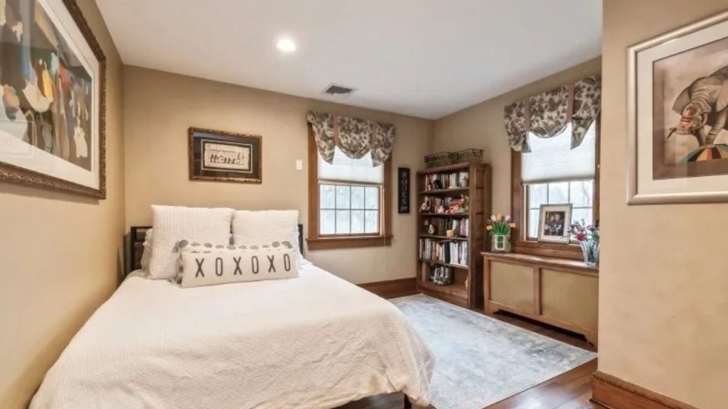 Cozy Bedroom