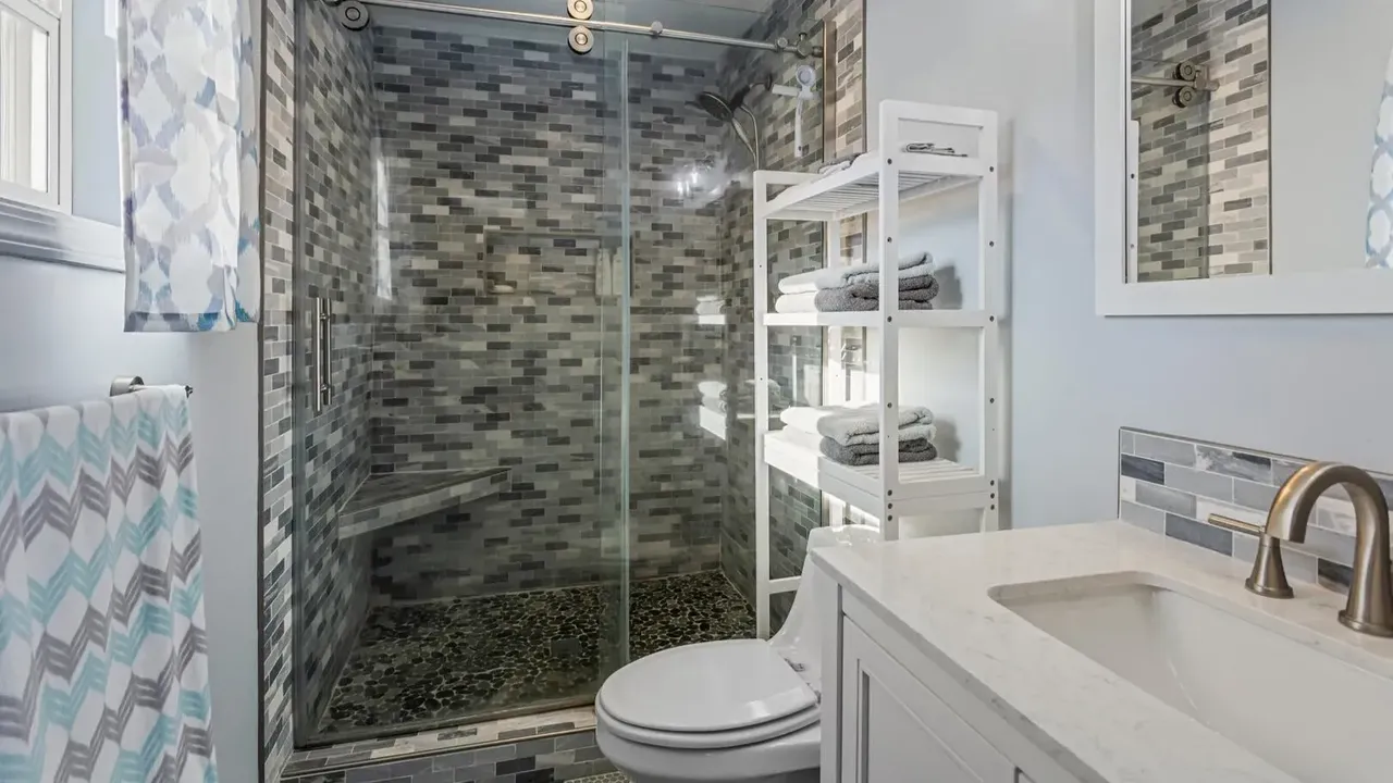 1978 Bi-Level Mahomet Residence With Remodeled Primary Suite and Wet Bar Lounge (With Floor Plan).