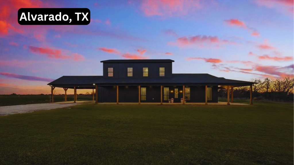 Get Inspired By This 2,875 Sq-Ft. 4-Bedroom Dream Barndo in Alvarado, TX
