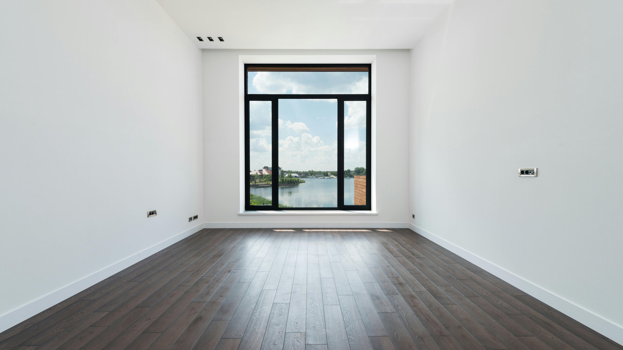 7 Design Mistakes to Avoid in a Small Bedroom (And 3 Things to Do Instead)