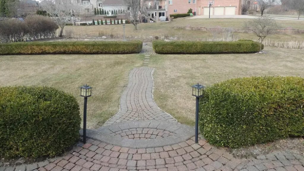 Elegant 6,173 Sq-Ft 4-Bedroom Split-Level with Island Kitchen and Finished Basement in Prestigious West Ridge (With Floor Plan)