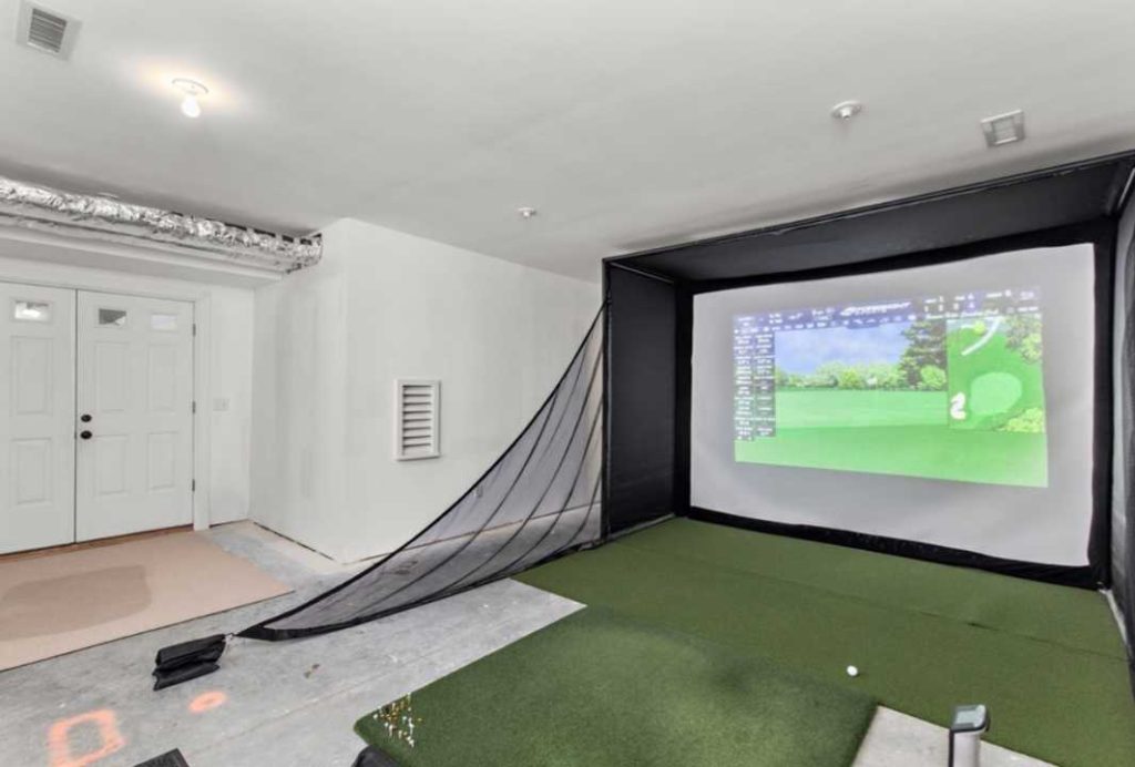 golf room