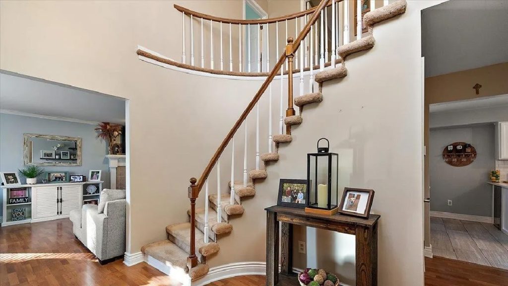 Spacious 3-Bedroom Colonial from 1987 with Quartz Kitchen and Finished Basement in Washington, MI (Floor Plan Inside)