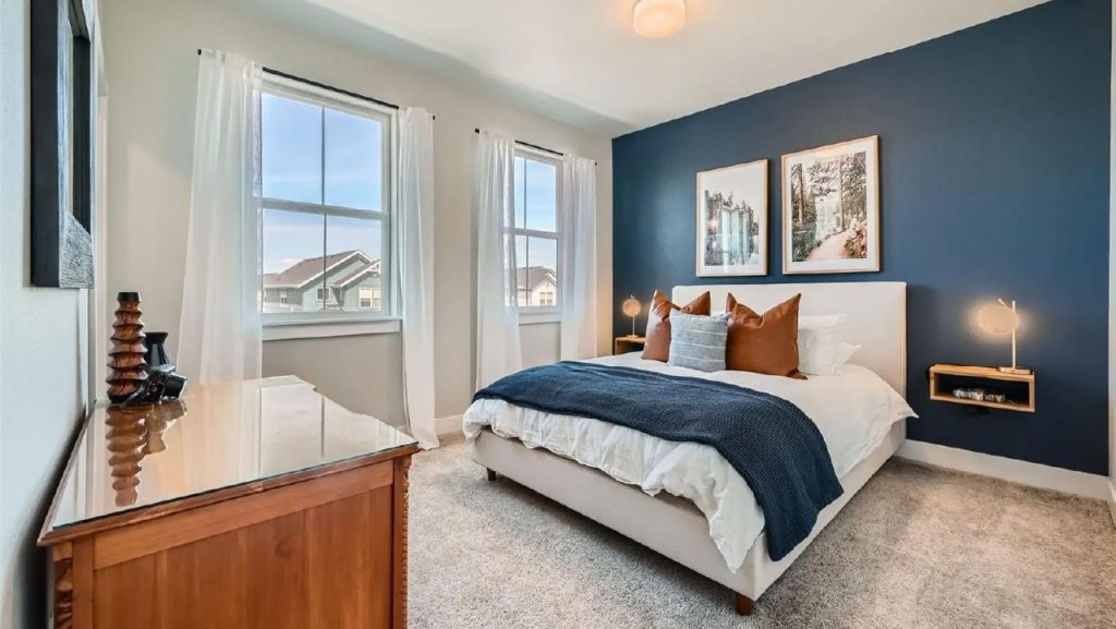 Chic 3-Bedroom FarmStyle Thornton Home with Covered Deck and High-End Kitchen Finishes (With Floor Plan)