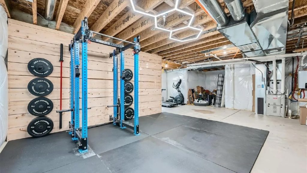 Chic 3-Bedroom FarmStyle Thornton Home with Covered Deck and High-End Kitchen Finishes (With Floor Plan)