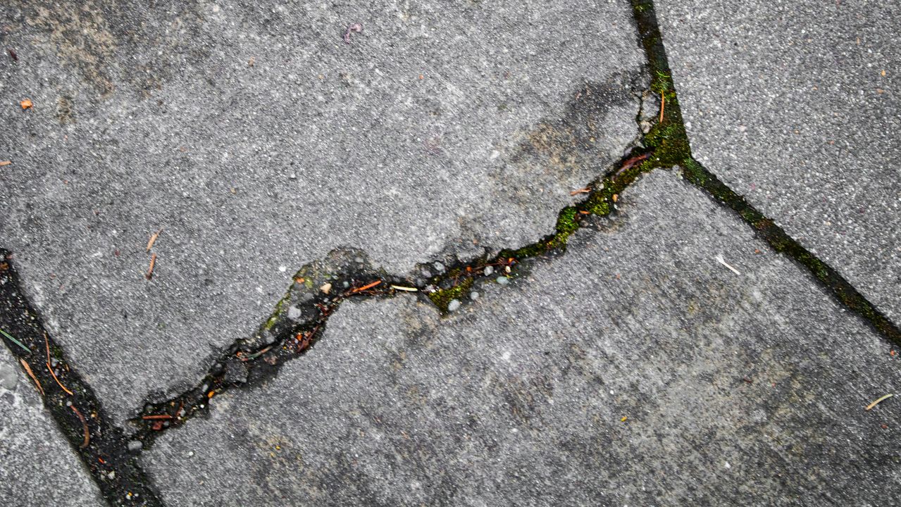 8 Exterior Features That Can Make Your Home Look Dated (and Neglected)