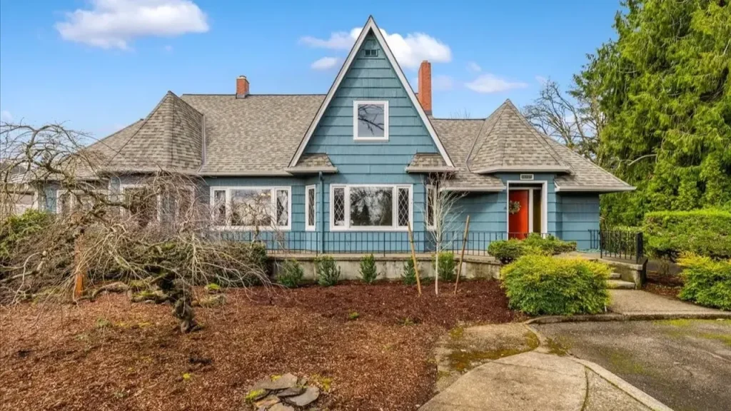 Elegantly Updated 1930 Tudor with Stunning Kitchen and Outdoor Fire Pit in Oregon City