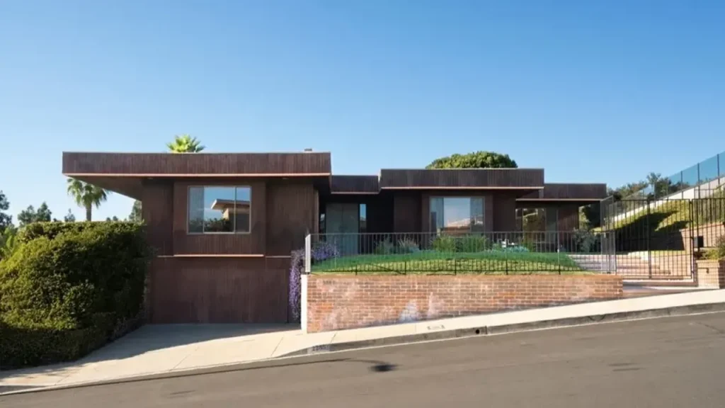 Tour This $4.7M Los Angeles Mid-Century Gem with Chef's Kitchen and Spa-Like Primary Suite (Floor Plan Inside)