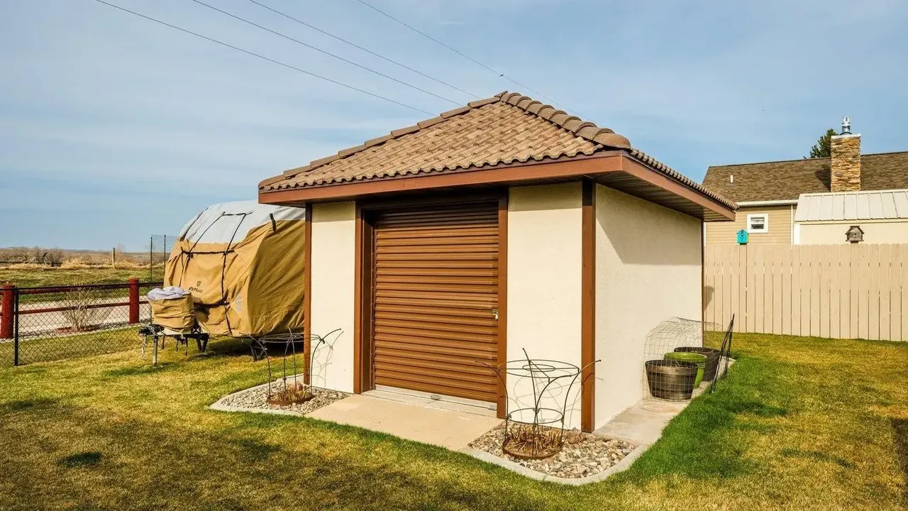 Discover This Beautifully Built 3-Bedroom Ranch-Style Home with Chef's Kitchen and Quartz Counters Near Sheridan (Floor Plan Included)