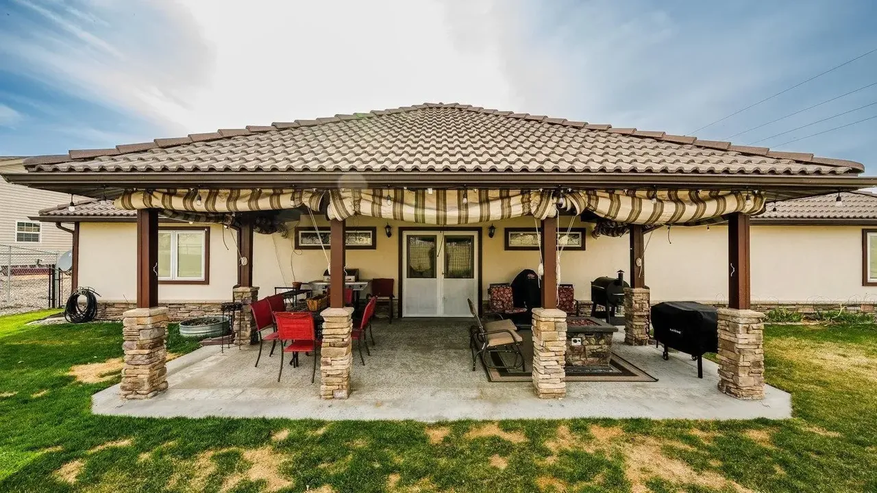 Discover This Beautifully Built 3-Bedroom Ranch-Style Home with Chef's Kitchen and Quartz Counters Near Sheridan (Floor Plan Included)