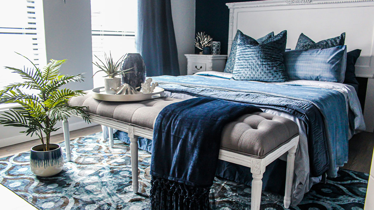 gray and blue mattress