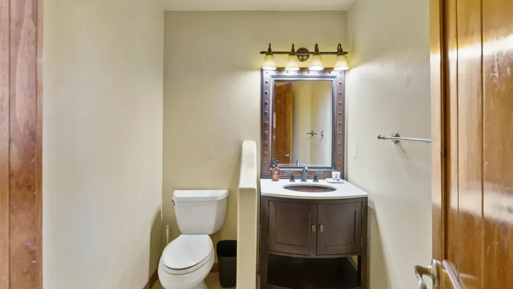 This Pueblo-Style Home in Albuquerque Comes With an Award-Winning Kitchen and Mountain Views (Floor Plan Inside)