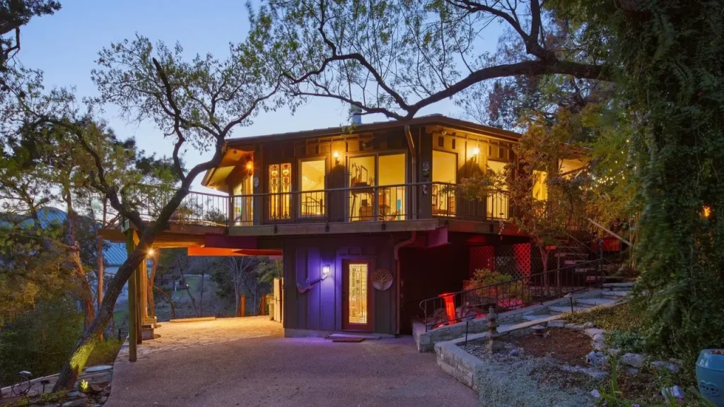 Unique Mid-Century Modern Octagon Home with Wraparound Deck and Guest Quarters in Austin (Floor Plan For Inspiration)
