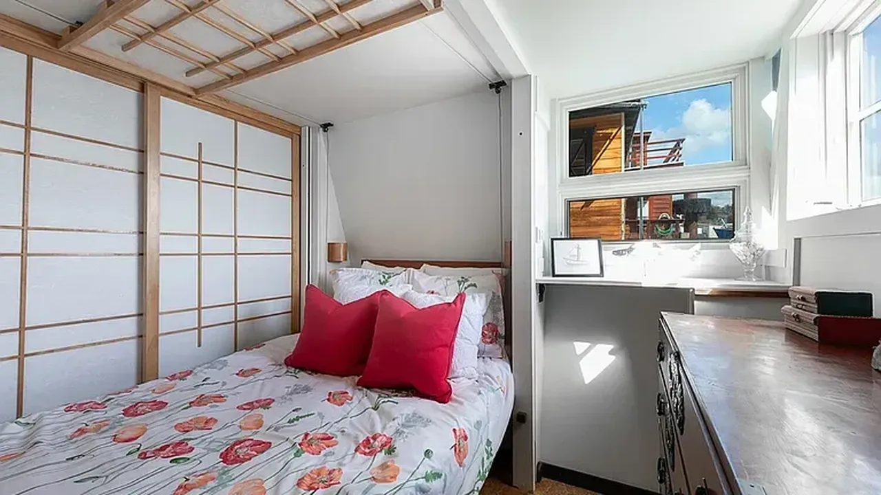 Tour This 1-Bedroom Floating Home with Upper Deck and Heated Floors in Seattle (Floor Plan Included)