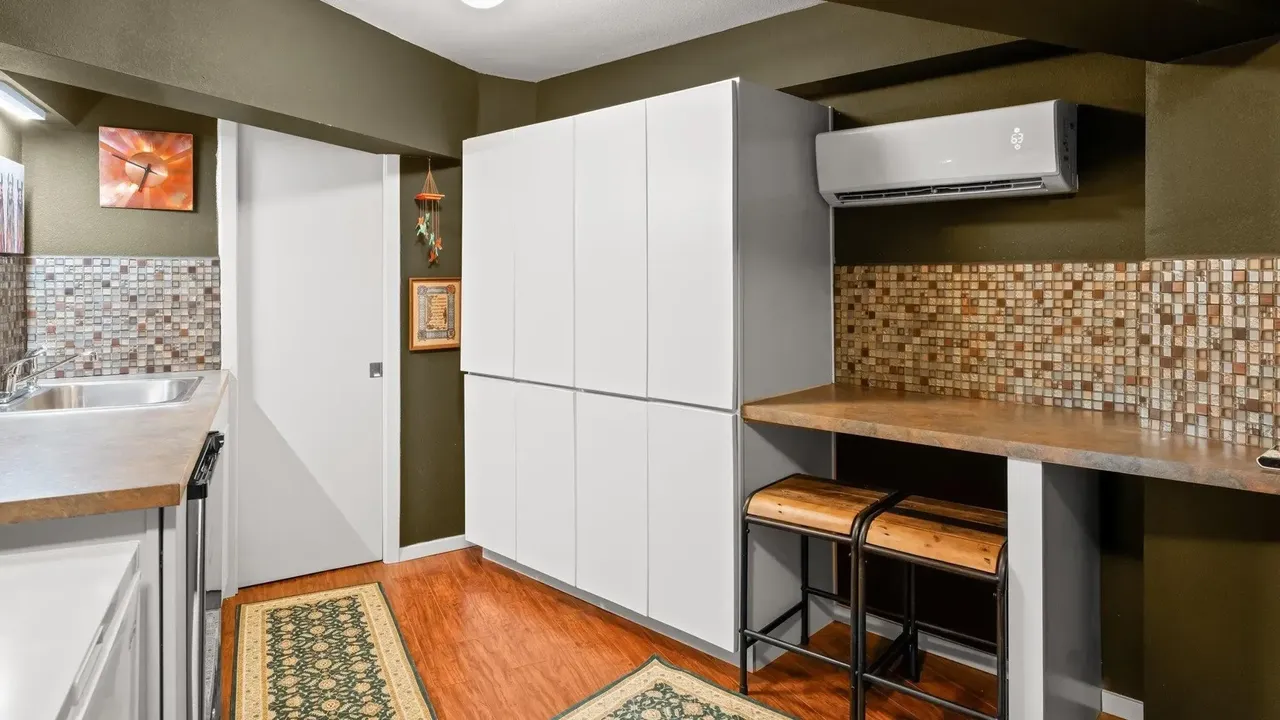 Unique Mid-Century Modern Octagon Home with Wraparound Deck and Guest Quarters in Austin (Floor Plan For Inspiration)