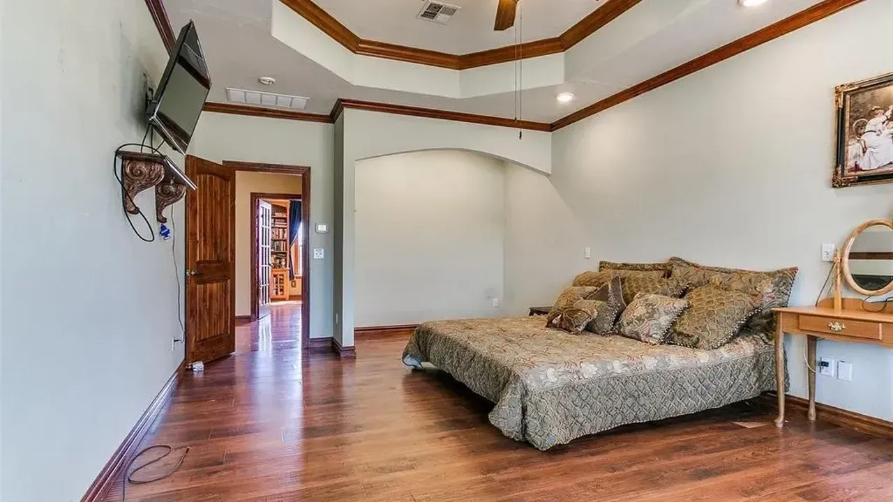 Explore This $500K Newalla Country Home Three Beds with Guest Suite and Insulated Shop on 3.16 Acres (Floor Plan Inside)