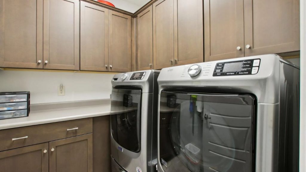 Clean and Convenient Utility Room