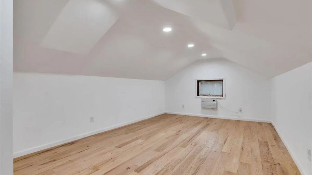 Hidden Bonus Room with Vaulted Ceiling