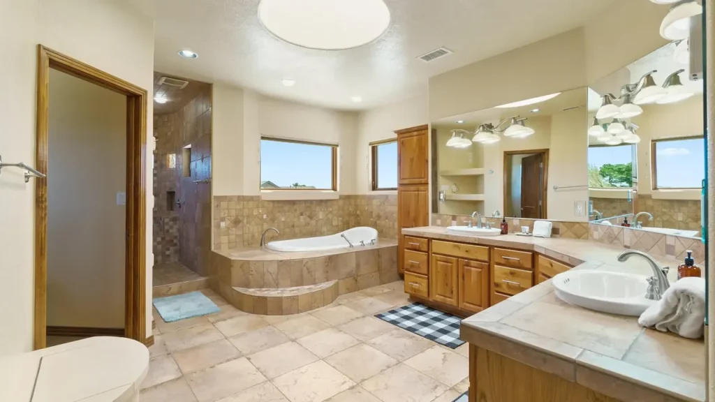 This Pueblo-Style Home in Albuquerque Comes With an Award-Winning Kitchen and Mountain Views (Floor Plan Inside)