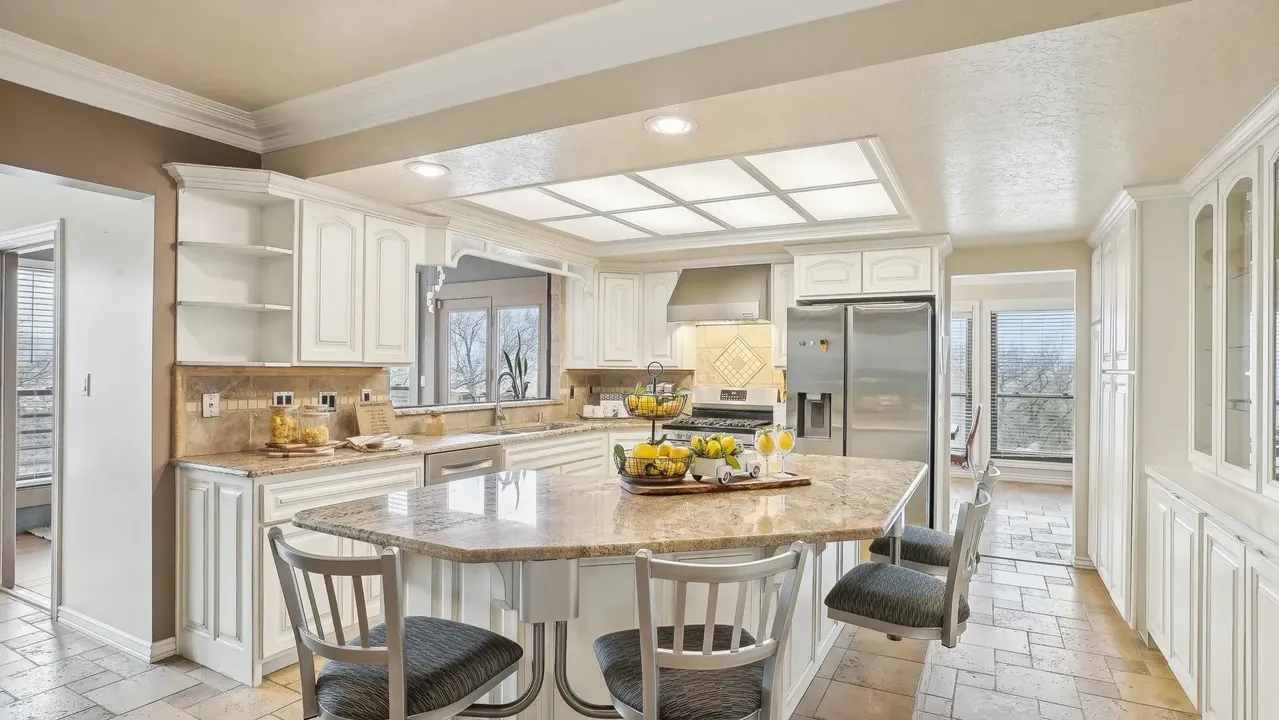 Discover a Mountain Retreat Contemporary A-Frame with Open Floor Plan and Easy Access to Amenities (Floor Plan Inside)