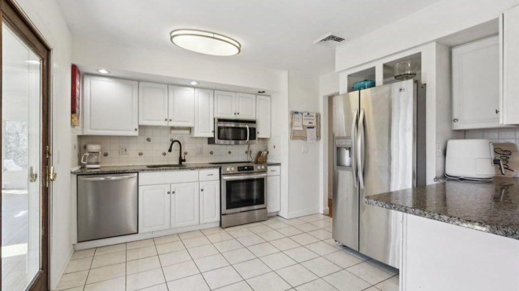 Discover This 3-Bedroom New Jersey Home With Beautiful Gable Roof Design (Floor Plan Included)