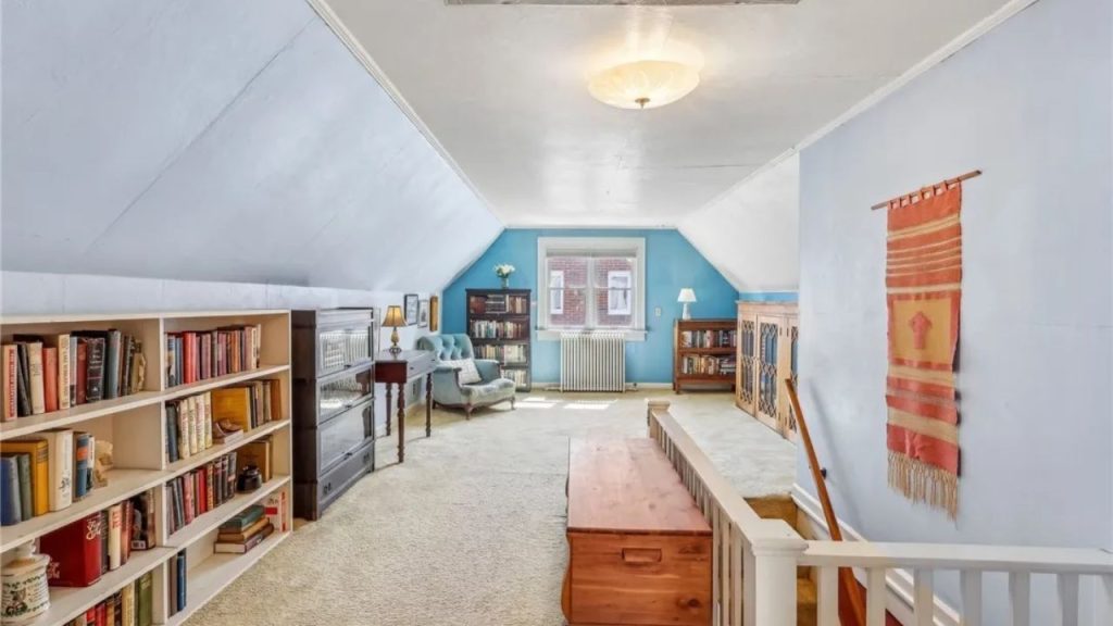 Finished Attic with Creative Potential