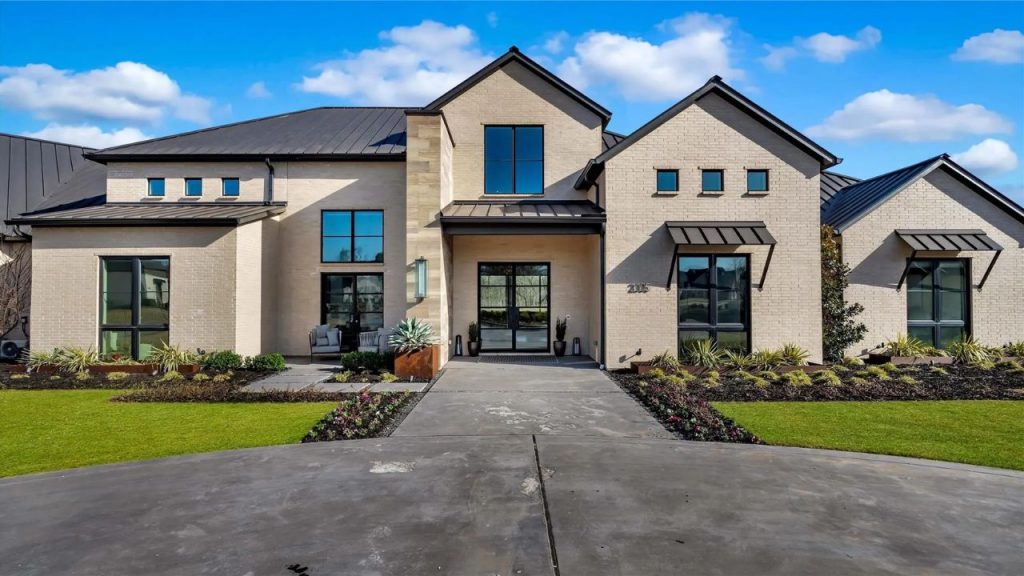 Striking Texas Modern Farmhouse