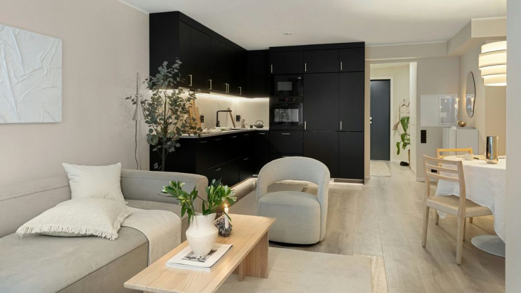 Using Bold Black Accents