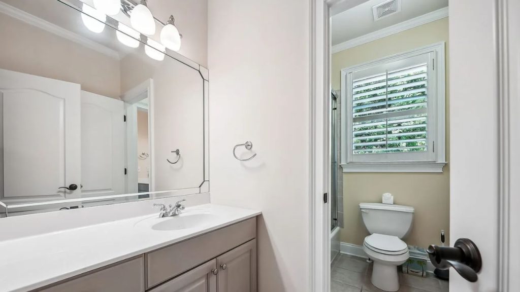 Grand Bathroom with Soaking Tub