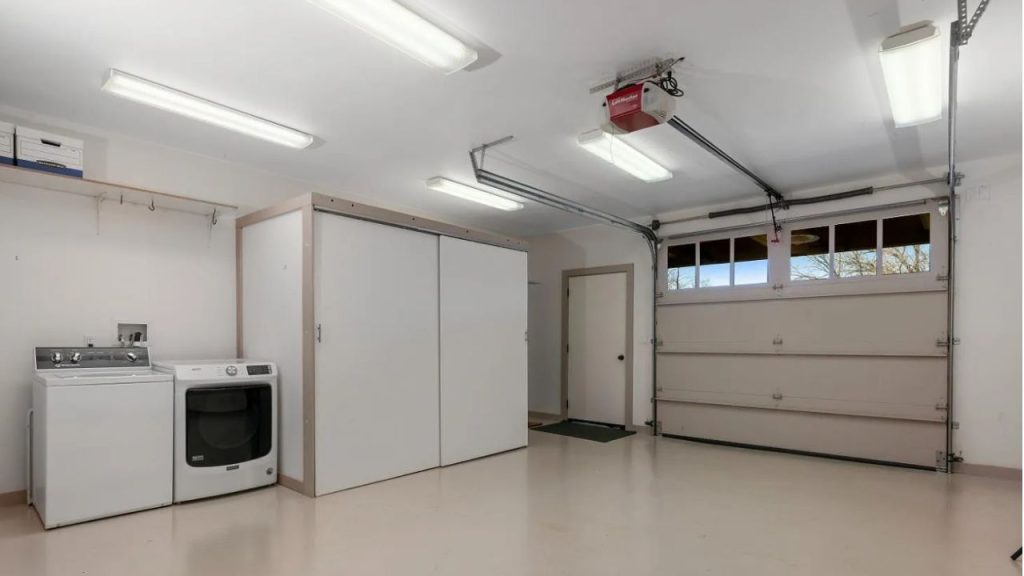 Multi-Functional Garage & Laundry