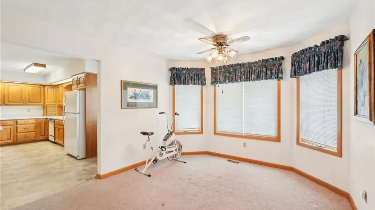 Inside This 4-Bedroom Traditional Two-Story Home with Large Kitchen and Center Island in Bellbrook (Floor Plan Inside)