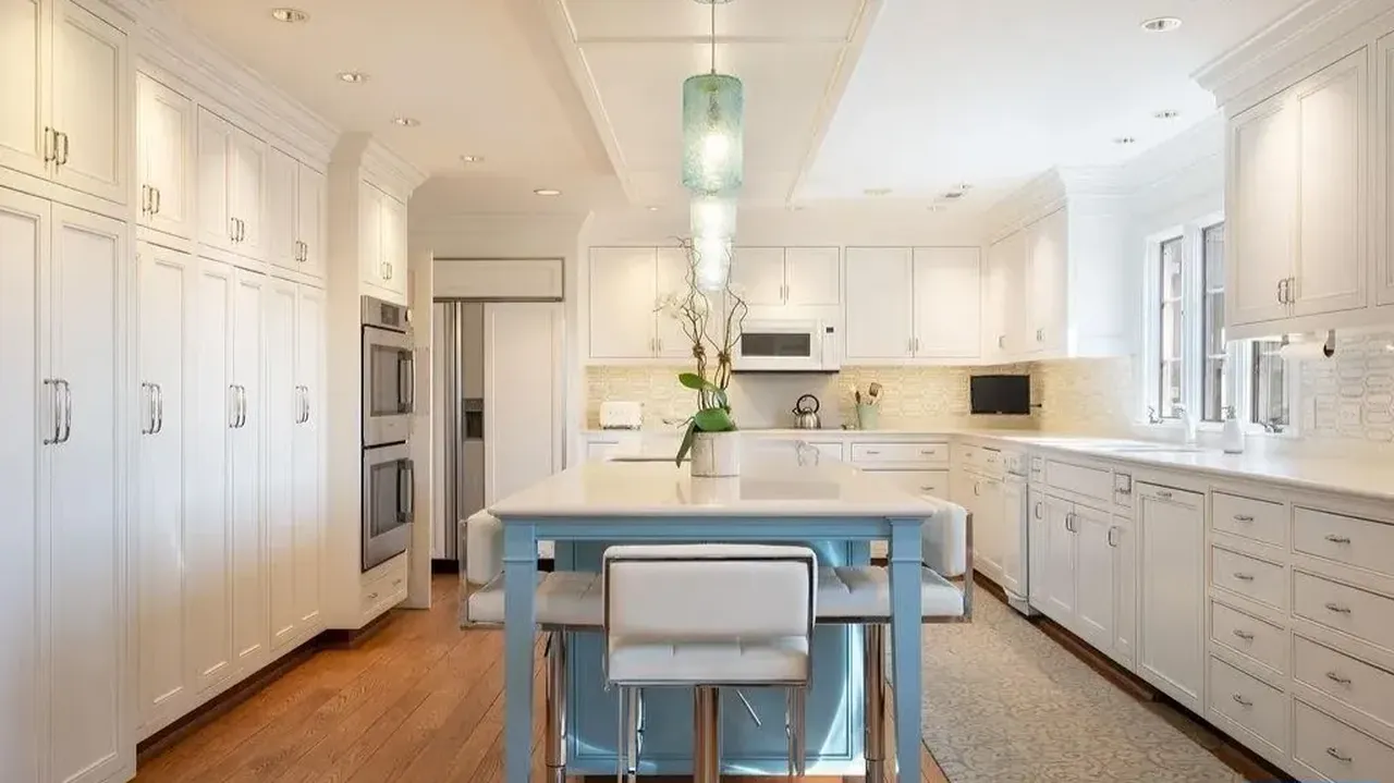 Explore This $4.995M Charlottesville Colonial Gem Four Beds with Two Primary Suites on 1.65 Acres (Floor Plan Included)