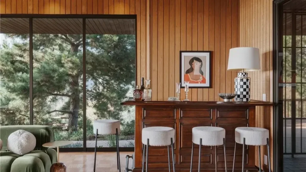 Tour This $4.7M Los Angeles Mid-Century Gem with Chef's Kitchen and Spa-Like Primary Suite (Floor Plan Inside)