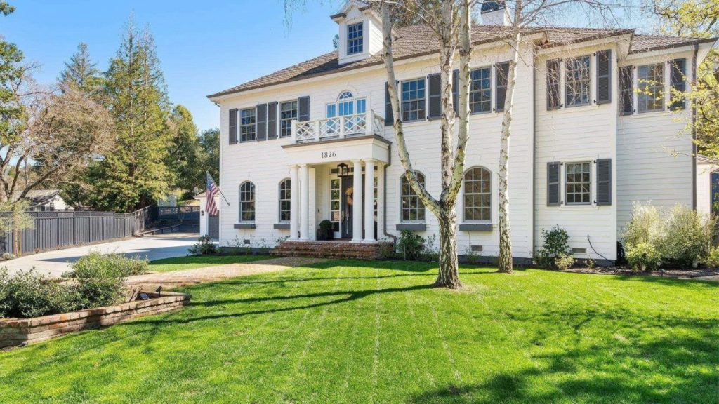 5 Bedroom Home in Diablo, CA – $4,695,000