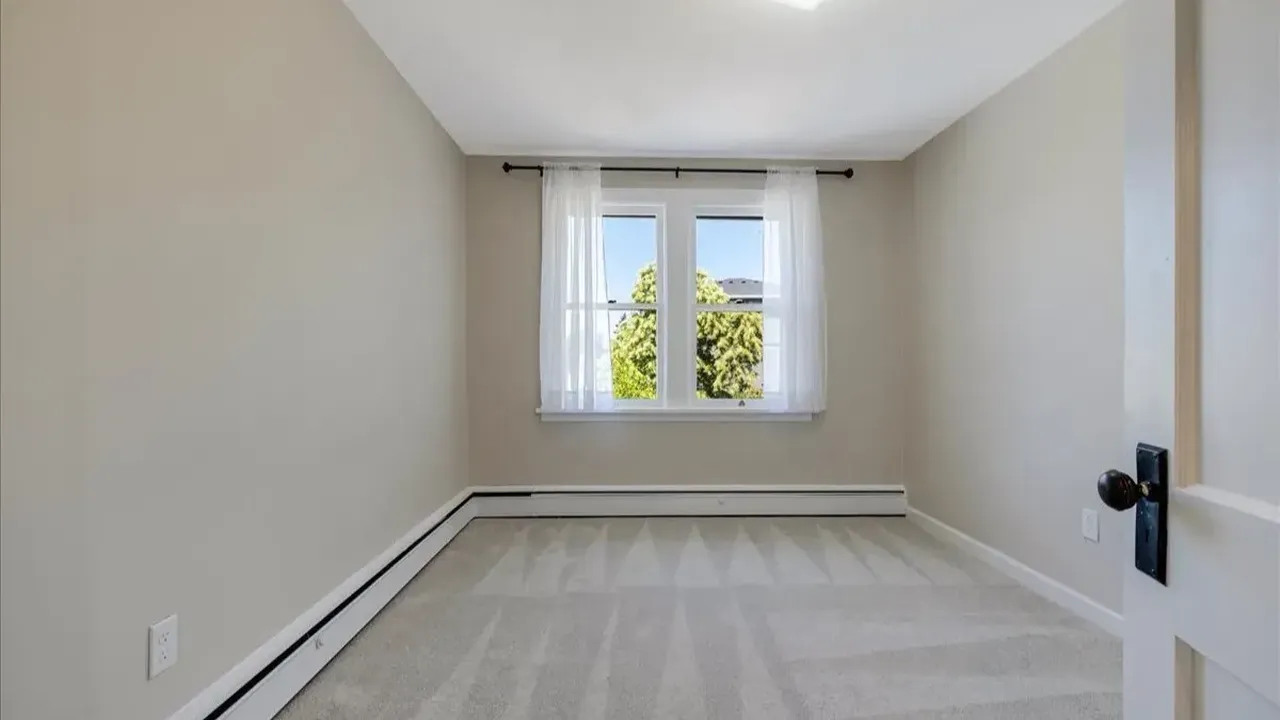 Elegantly Updated 1930 Tudor with Stunning Kitchen and Outdoor Fire Pit in Oregon City