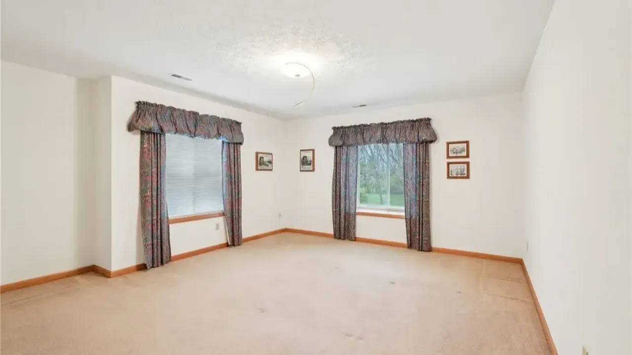 Inside This 4-Bedroom Traditional Two-Story Home with Large Kitchen and Center Island in Bellbrook (Floor Plan Inside)
