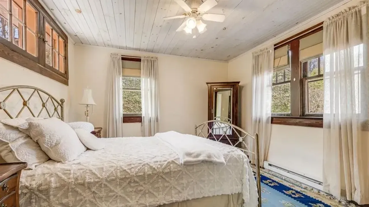 Tour This 1957 Farmhouse with Detached Garage Apartment Near Downtown Marshall, NC (Floor Plan Included)