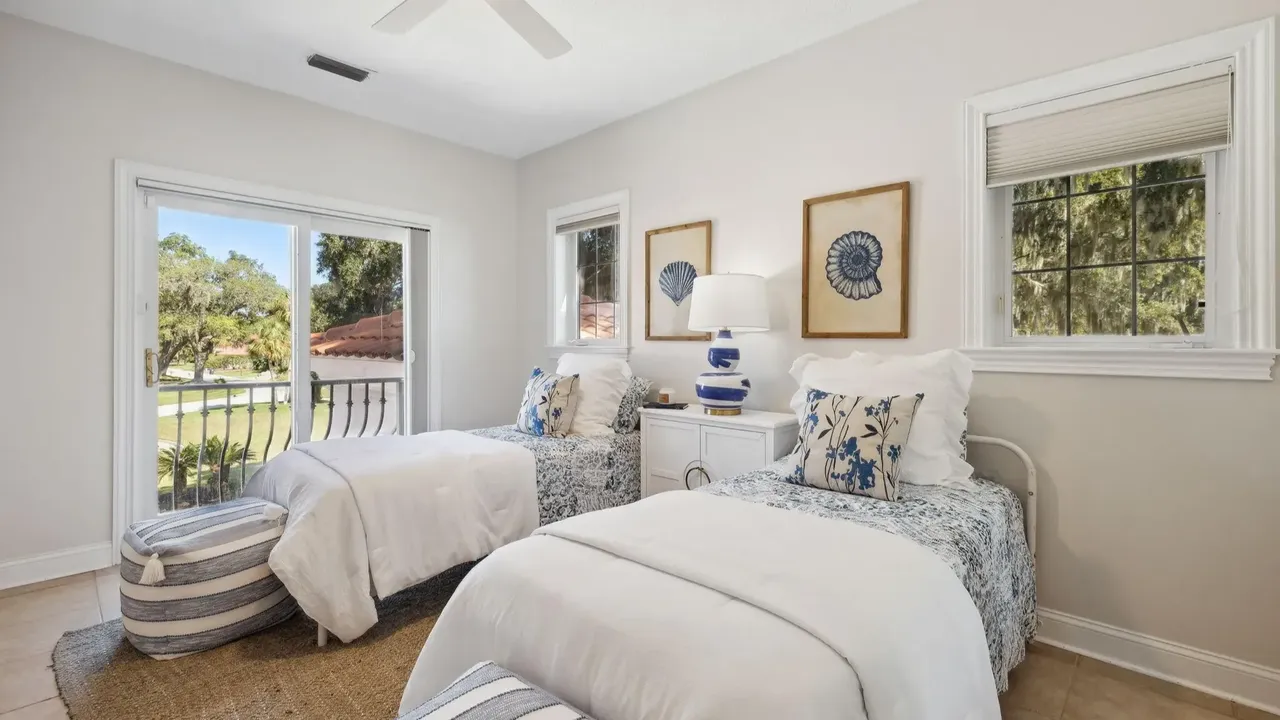 Tour This 1998 Collier Home With Renovated Baths and A 3-Car Garage in Jacksonville, FL. (With Floor Plan)