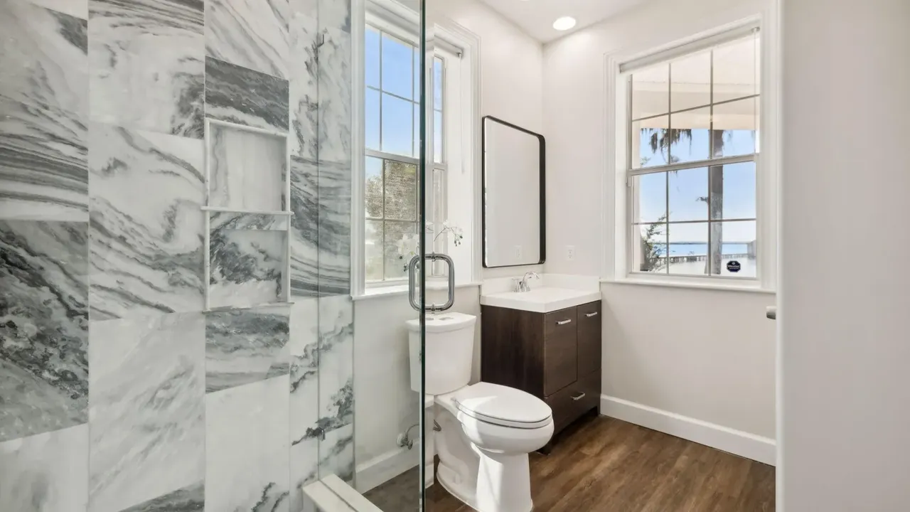 Tour This 1998 Collier Home With Renovated Baths and A 3-Car Garage in Jacksonville, FL. (With Floor Plan)