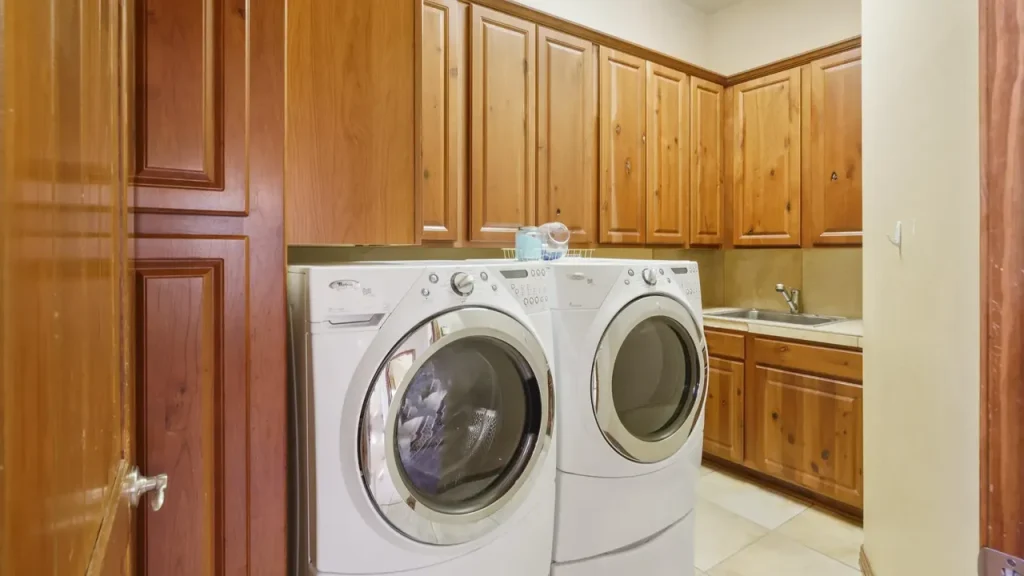 This Pueblo-Style Home in Albuquerque Comes With an Award-Winning Kitchen and Mountain Views (Floor Plan Inside)