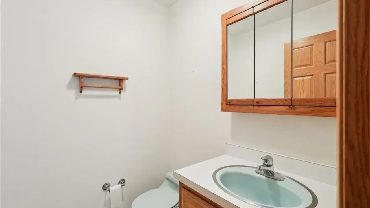 Inside This 4-Bedroom Traditional Two-Story Home with Large Kitchen and Center Island in Bellbrook (Floor Plan Inside)