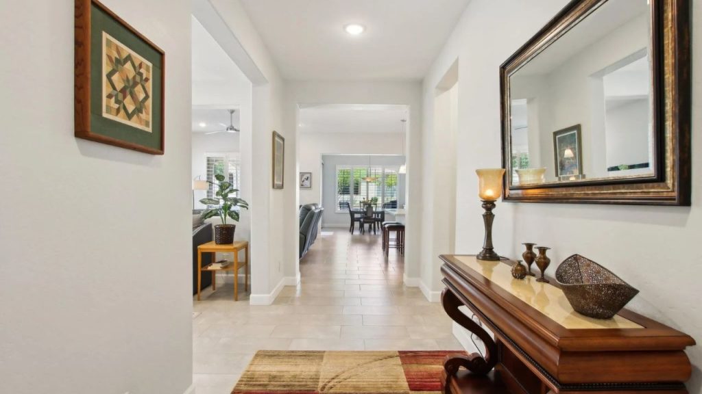 Refined Entryway with Open Flow