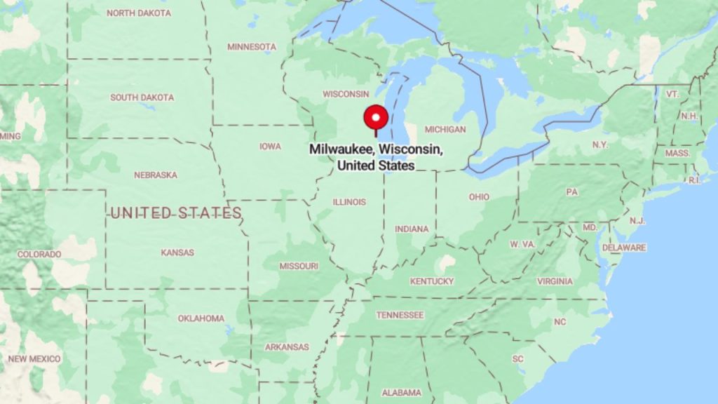 A map highlighting Milwaukee, Wisconsin, along Lake Michigan in the United States.