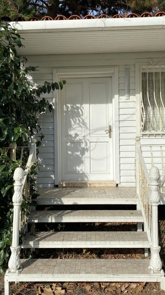 House Skipping a Doormat