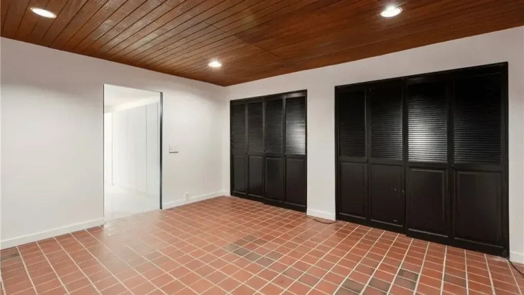 Tour This $4.7M Los Angeles Mid-Century Gem with Chef's Kitchen and Spa-Like Primary Suite (Floor Plan Inside)